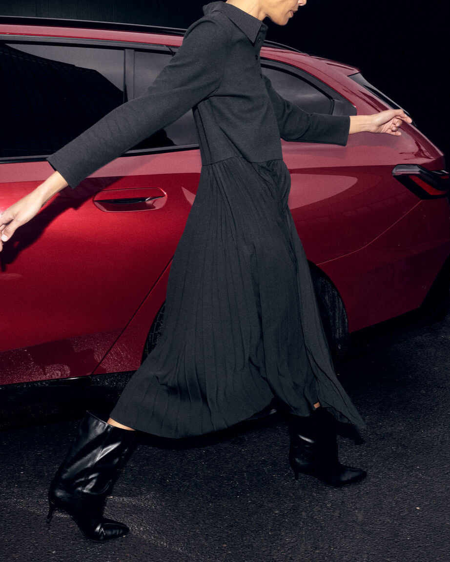 Modelshot / Black / Detail